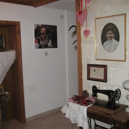 Ban Kneissl's Apartamento *