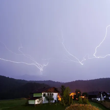 Ban Kneissl's Apartmán