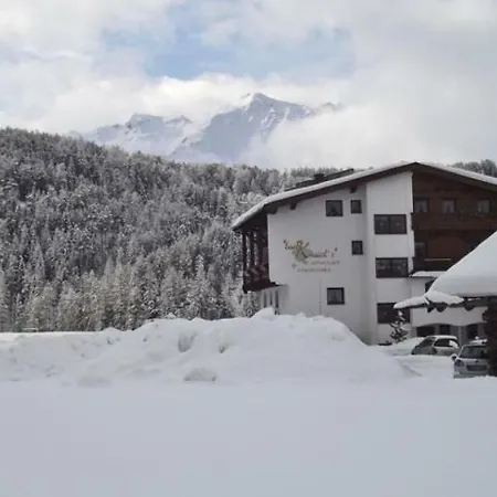 Ban Kneissl's Apartmán *