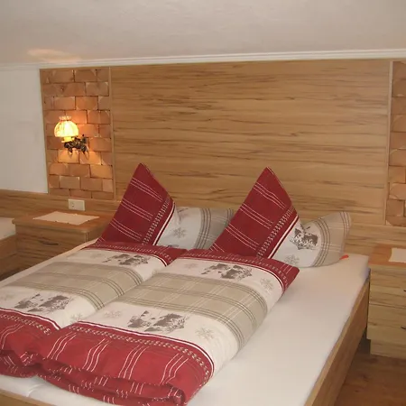 Ban Kneissl's * Umhausen